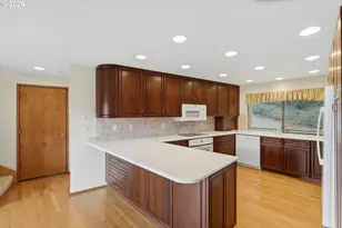 19700 NE Brooks Ln, Newberg, OR 97132 - Photo 11