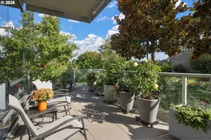 836 S Curry St, Portland, OR 97239 - Photo 15