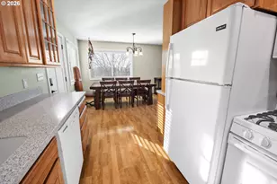 1864 4th St, Astoria, OR 97103 - Photo 9