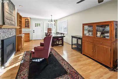 1864 4th St, Astoria, OR 97103 - Photo 5