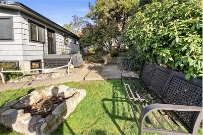 1864 4th St, Astoria, OR 97103 - Photo 29