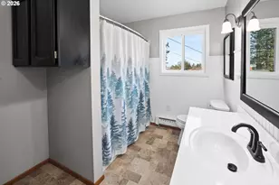 1864 4th St, Astoria, OR 97103 - Photo 15