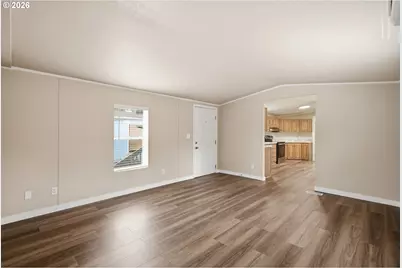 4475 Franklin Blvd #9, Eugene, OR 97403 - Photo 7