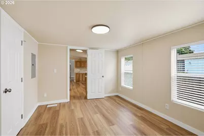 4475 Franklin Blvd #9, Eugene, OR 97403 - Photo 9
