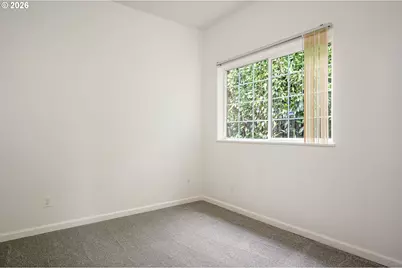 12106 SE Market St, Portland, OR 97216 - Photo 23