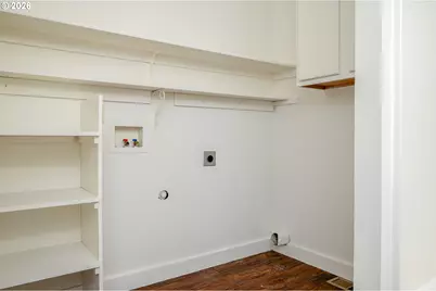 12106 SE Market St, Portland, OR 97216 - Photo 29
