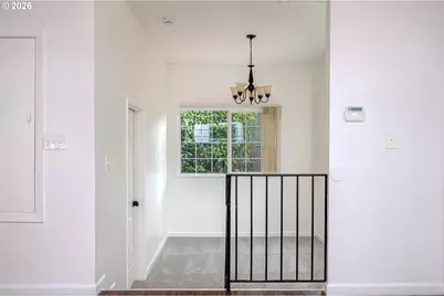 12106 SE Market St, Portland, OR 97216 - Photo 19