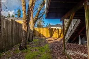 35 SE 90th Ave, Portland, OR 97216 - Photo 23
