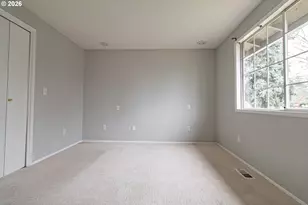 35 SE 90th Ave, Portland, OR 97216 - Photo 13