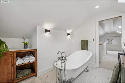 334 NE 71st Ave, Portland, OR 97213 - Photo 23