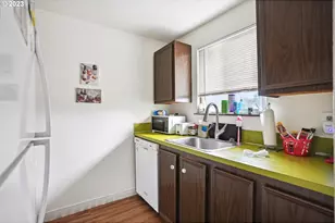 9630 SE Foster Rd, Portland, OR 97266 - Photo 23