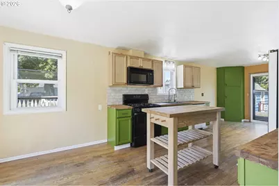 2638 SE 118th Ave, Portland, OR 97266 - Photo 11