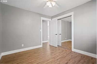 839 W Luellen Dr, Roseburg, OR 97471 - Photo 27