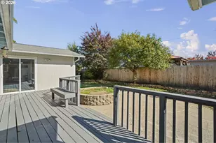 839 W Luellen Dr, Roseburg, OR 97471 - Photo 37