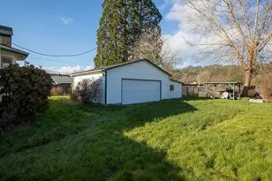 3738 Pennsylvania St, Longview, WA 98632 - Photo 25