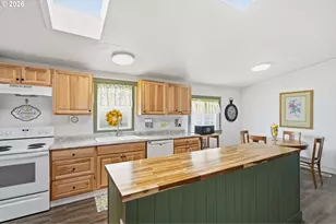 300 SW 7th Ave, Battle Ground, WA 98604 - Photo 7