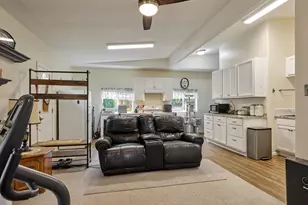 850 Marion St, Woodburn, OR 97071 - Photo 29