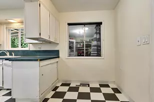 850 Marion St, Woodburn, OR 97071 - Photo 11