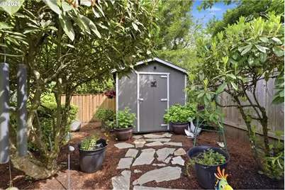 2550 Garfield St, Eugene, OR 97405 - Photo 35