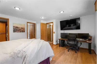 7225 SW Juniper Ter, Beaverton, OR 97008 - Photo 13