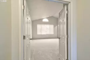 1380 NE Birkshire Ct, Hillsboro, OR 97124 - Photo 13