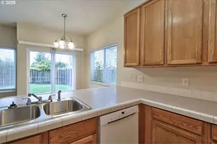 1380 NE Birkshire Ct, Hillsboro, OR 97124 - Photo 7