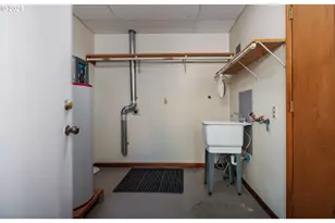 1902 NE 38th Ave, Portland, OR 97212 - Photo 27