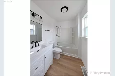 1303 1st St, Tillamook, OR 97141 - Photo 11