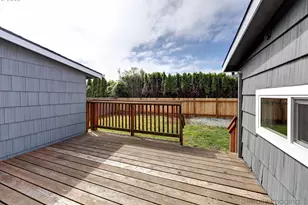 1303 1st St, Tillamook, OR 97141 - Photo 17