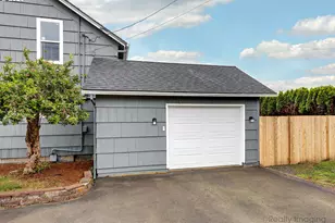 1303 1st St, Tillamook, OR 97141 - Photo 19