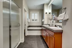 695 SW Foresta Ter, Portland, OR 97225 - Photo 29