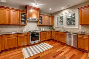 695 SW Foresta Ter, Portland, OR 97225 - Photo 15