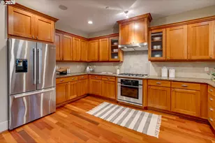 695 SW Foresta Ter, Portland, OR 97225 - Photo 13