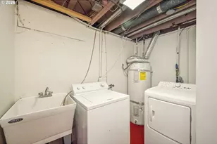 1527 N Emerson St, Portland, OR 97217 - Photo 29