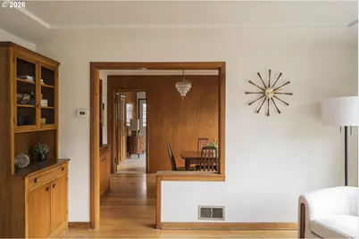 1527 N Emerson St, Portland, OR 97217 - Photo 5