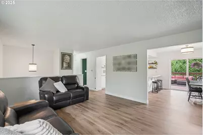 902 SE Atherton Ave, Gresham, OR 97080 - Photo 7