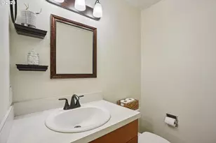 902 SE Atherton Ave, Gresham, OR 97080 - Photo 25