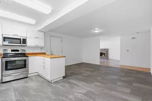 21635 SW Gary Ln, Beaverton, OR 97003 - Photo 13