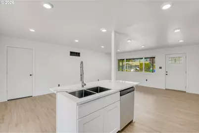 18010 SE Stephens St, Portland, OR 97233 - Photo 21