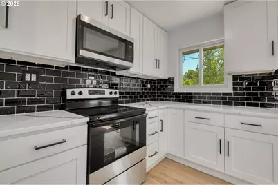 18010 SE Stephens St, Portland, OR 97233 - Photo 19
