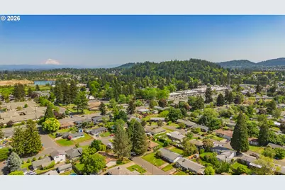 18010 SE Stephens St, Portland, OR 97233 - Photo 5