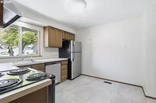 2986 SE Bluebird Dr, Hillsboro, OR 97123 - Photo 7