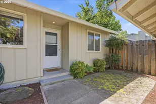2986 SE Bluebird Dr, Hillsboro, OR 97123 - Photo 7