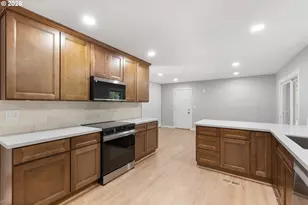 220 SW 144th Ave, Beaverton, OR 97006 - Photo 9