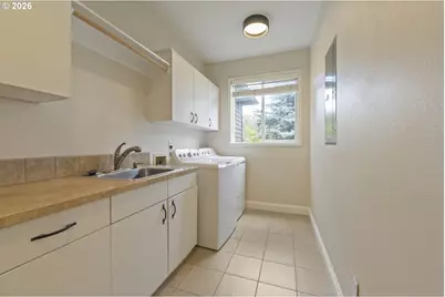 4322 SW Terlyn Ct, Portland, OR 97221 - Photo 19