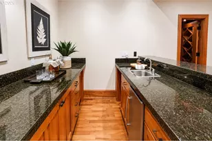 4322 SW Terlyn Ct, Portland, OR 97221 - Photo 27
