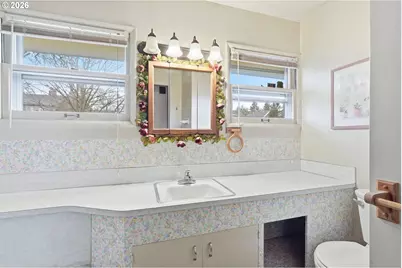 7710 N Washburne Ave, Portland, OR 97217 - Photo 15