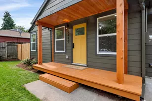 9449 N Geneva Ave, Portland, OR 97203 - Photo 3