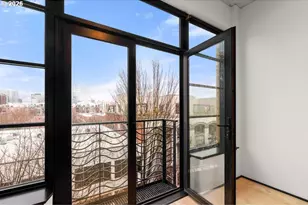 420 NW 11th Ave, Portland, OR 97209 - Photo 29