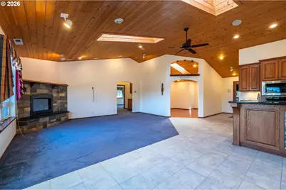 277 10th St SE, Bandon, OR 97411 - Photo 15